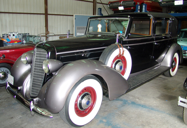 1936 Lincoln Town Car